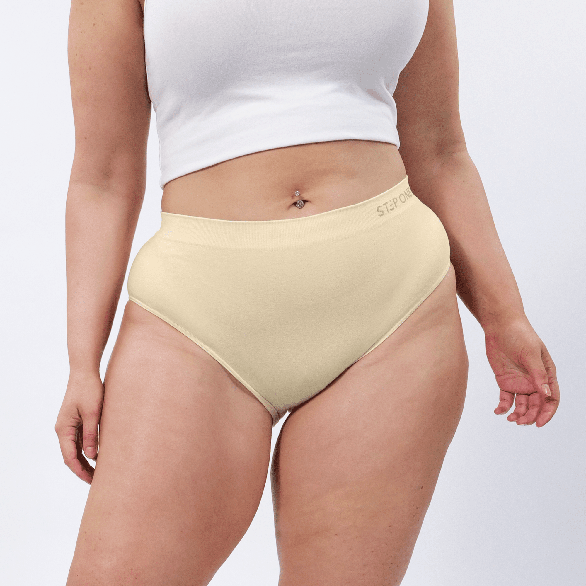 Women's Seamfree Full Brief - Chic Champagne - Model - #size_XL
