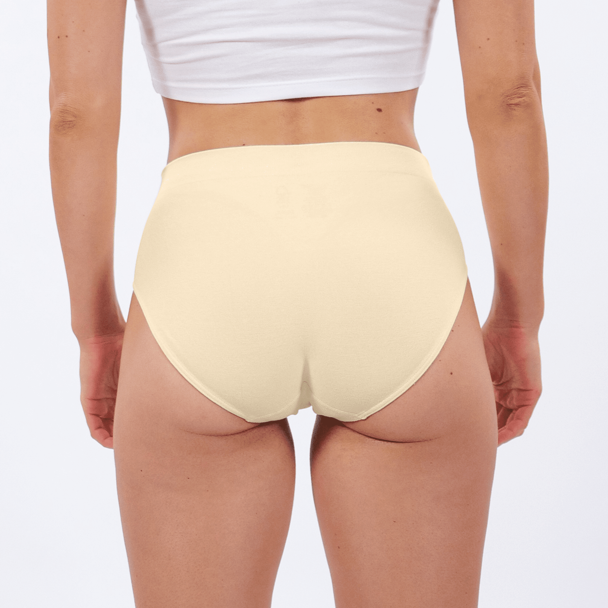 Women's Seamfree Full Brief - Chic Champagne - Model - #size_Small