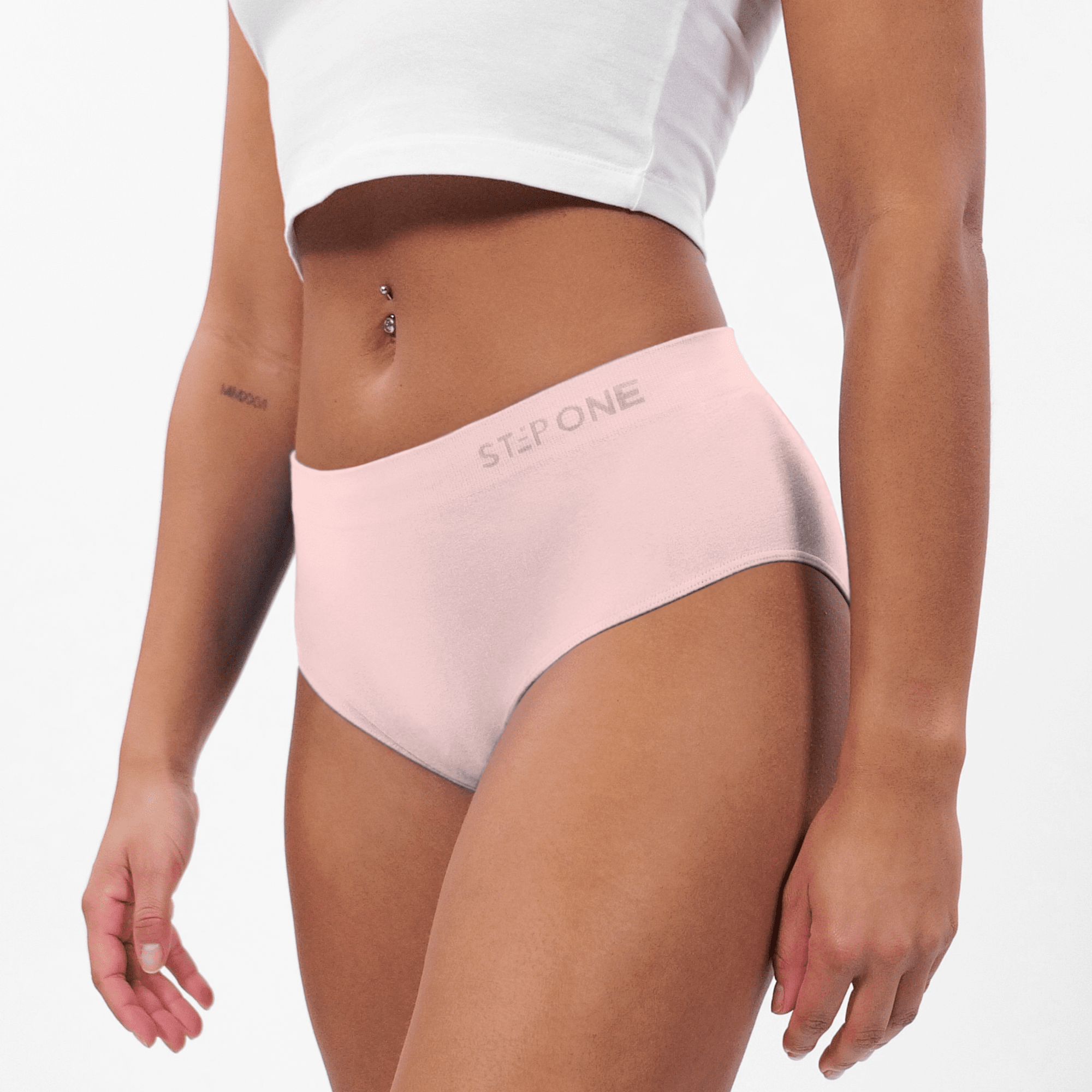 Women's Seamfree Full Brief - Rosé All Day - Model - #size_Medium