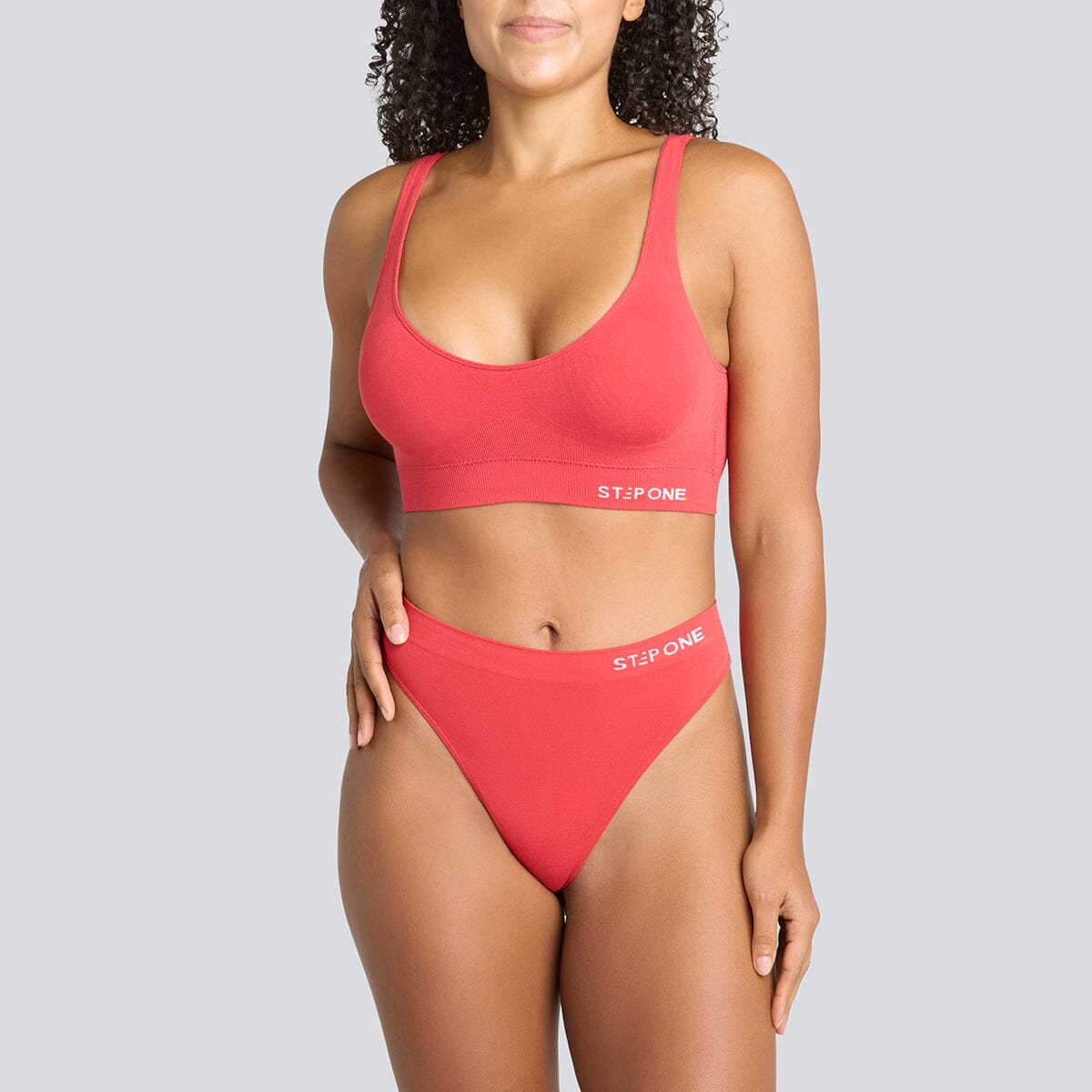 Women's SmoothFit Padded Bra - Scarlet Smile - Bamboo Underwear - Model:Yolanda