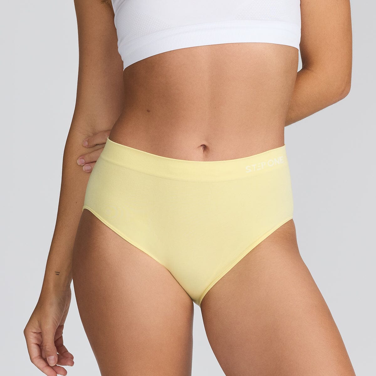 Yellow Full Brief Seamless Underwear - Model:Elke