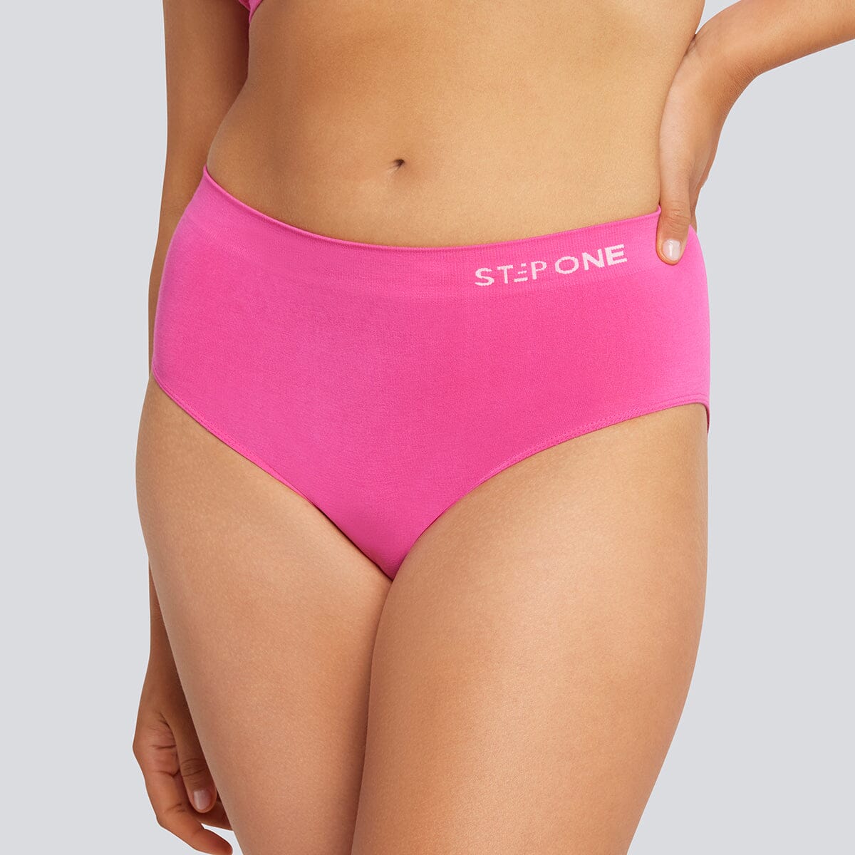 Women's SmoothFit Full Brief - Pink Yarrow - Bamboo Underwear - Model:Natalia