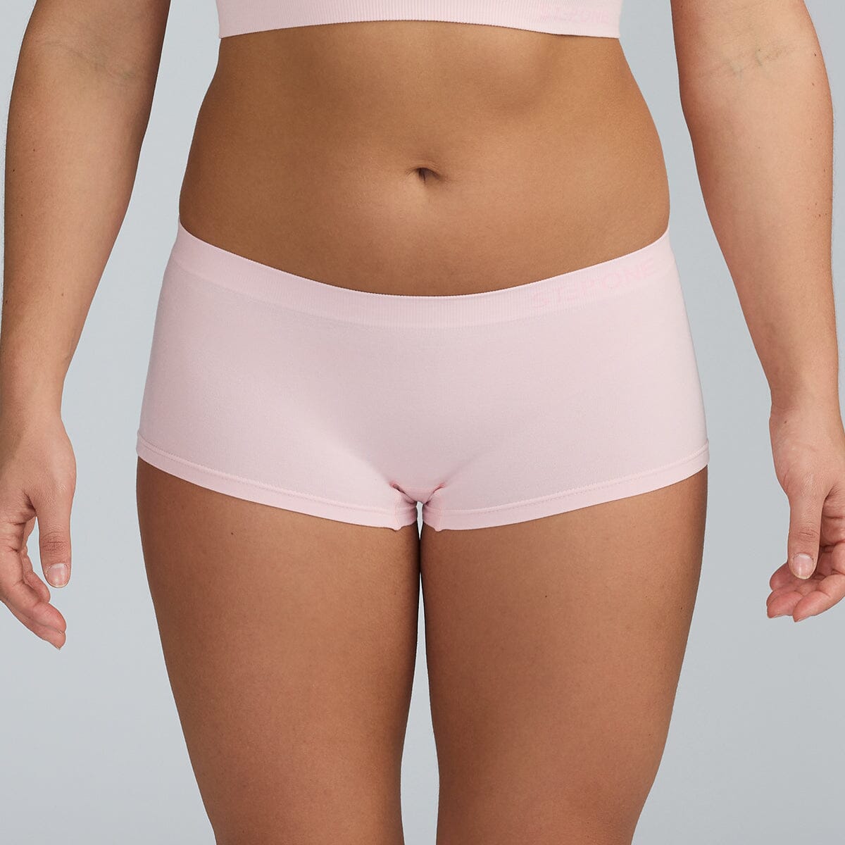 Women's SmoothFit Boyleg - Rose All Day - Bamboo Underwear - Model:Alexandra