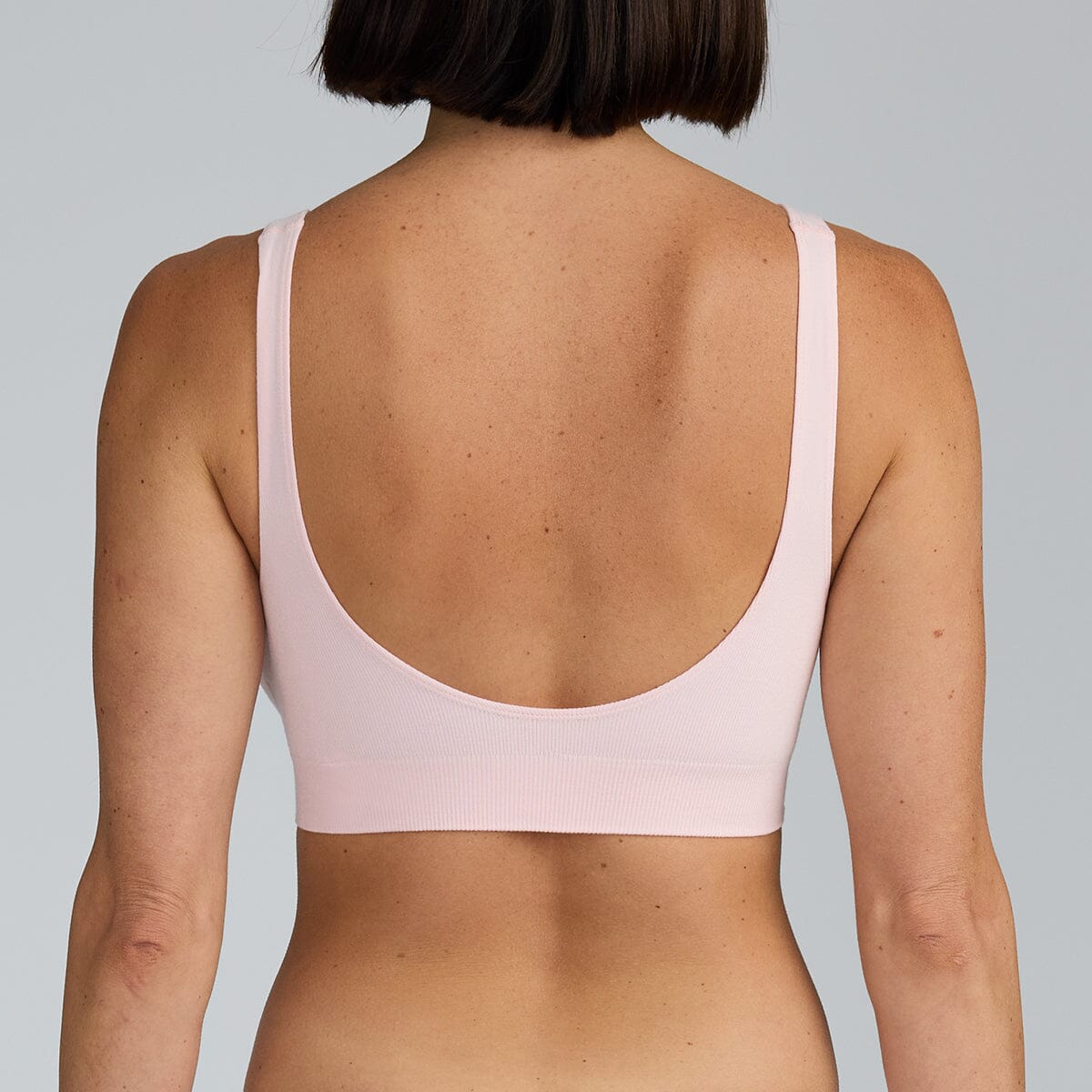 Women's SmoothFit Padded Bra - Rose All Day - Bamboo Underwear - Model:Holly